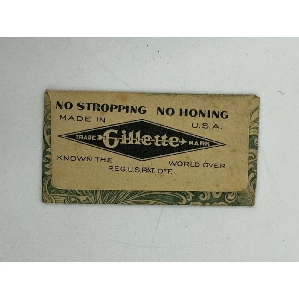 Vintage King Gillette Razor Blades Green Box with One Wrapped Blade